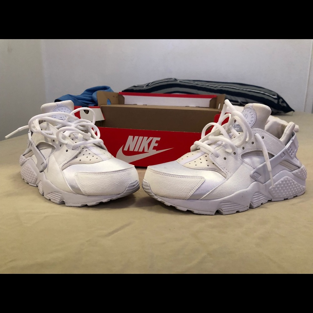 WMNS AIR HUARACHE RUN